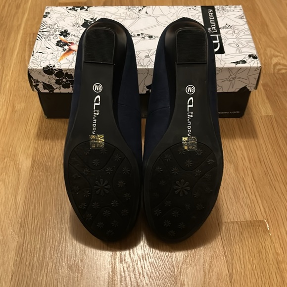NWT Chinese Laundry blue suede wedge heels - Picture 3 of 3